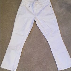 White Cropped Jeans
